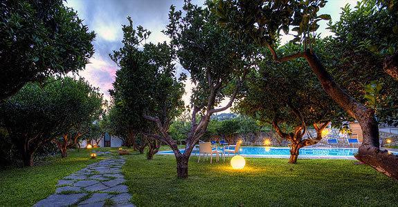 Appartamenti Le Pleiadi - Succhivo D'Ischia Sant'Angelo  エクステリア 写真